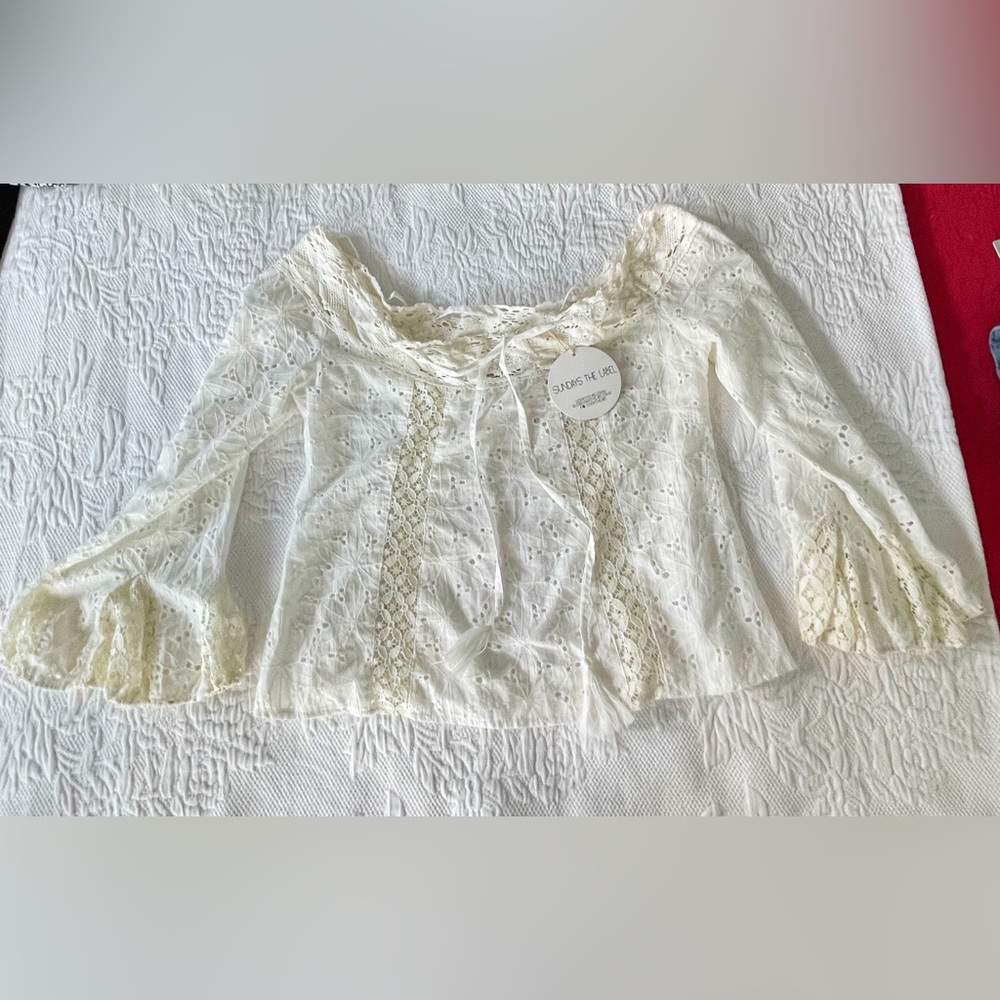 Elegant White Lace Women's Tunic